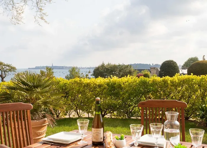 Apartment Le Parc Du Prieure By Interhome