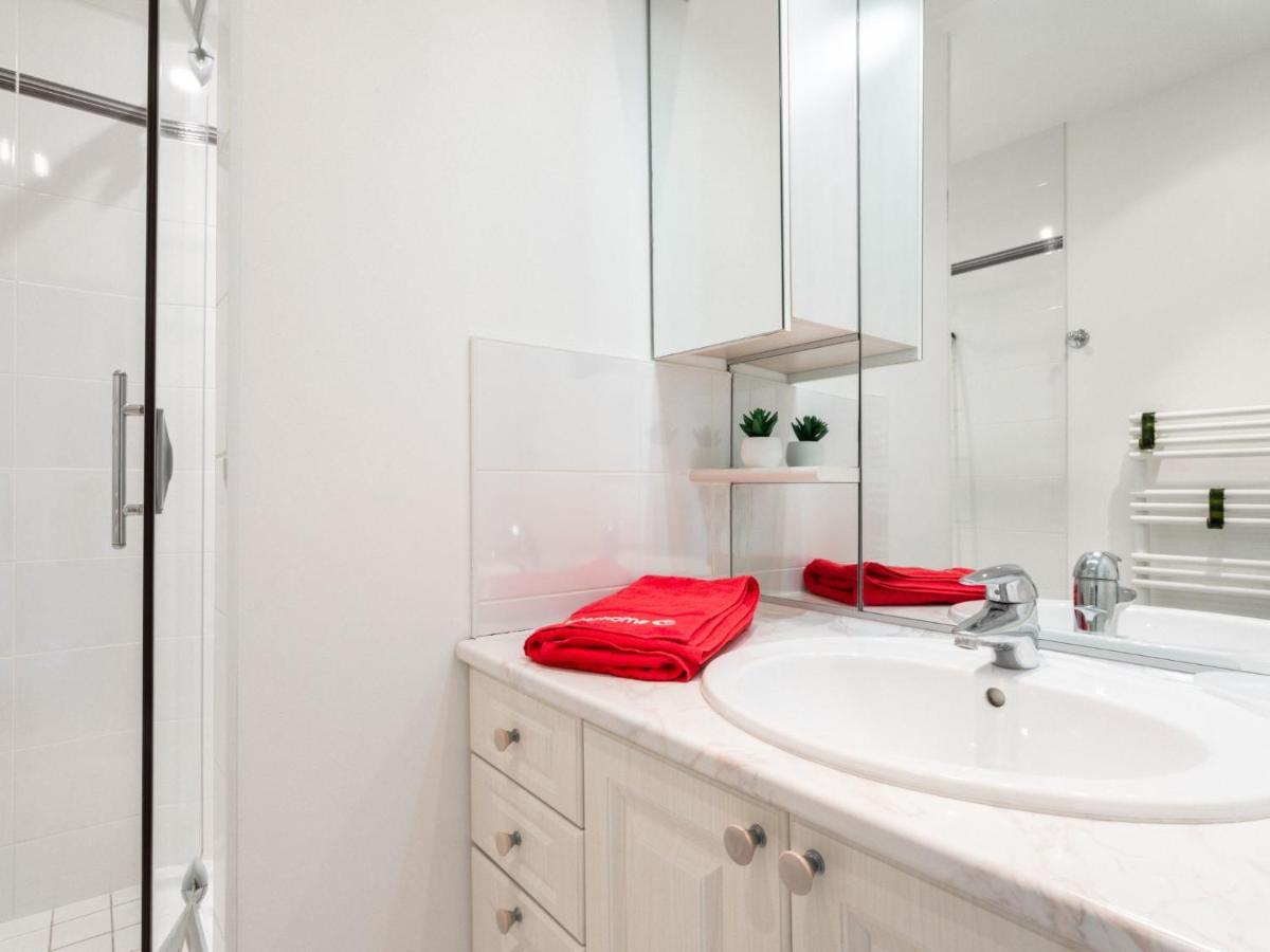Apartment Le Parc Du Prieure By Interhome Dinard
